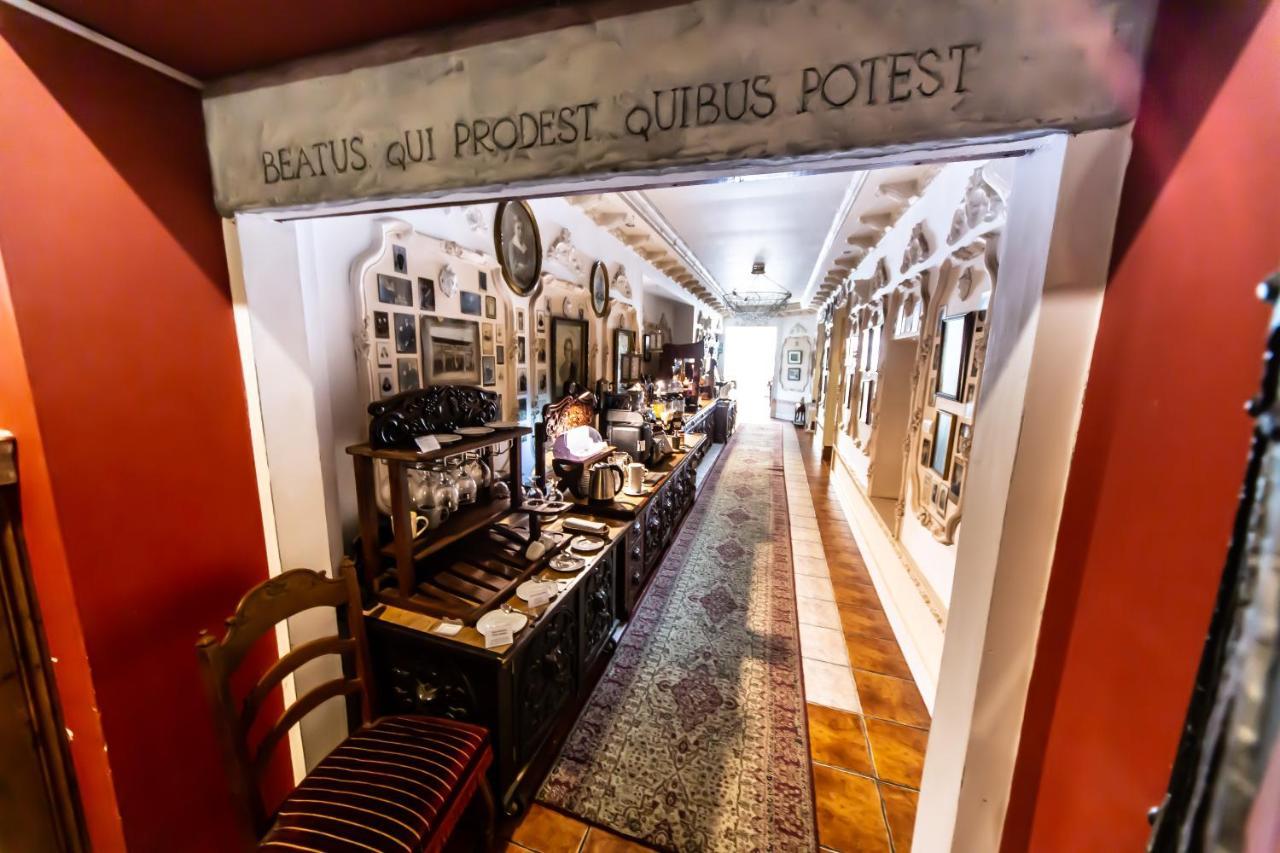 Dwor Boratyn Bed & Breakfast Ngoại thất bức ảnh