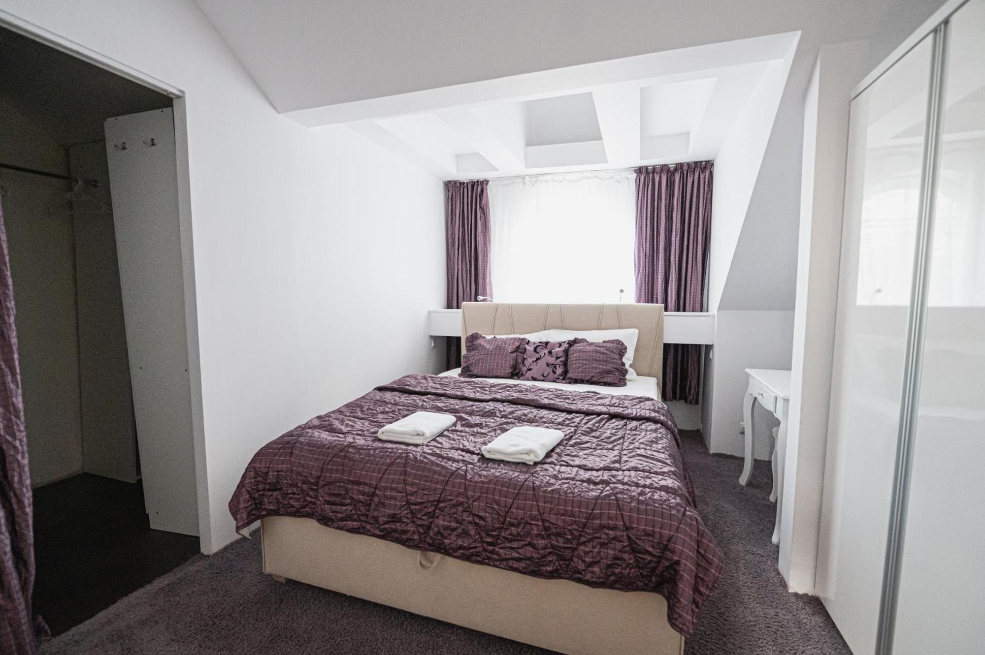 Dwor Boratyn Bed & Breakfast Ngoại thất bức ảnh