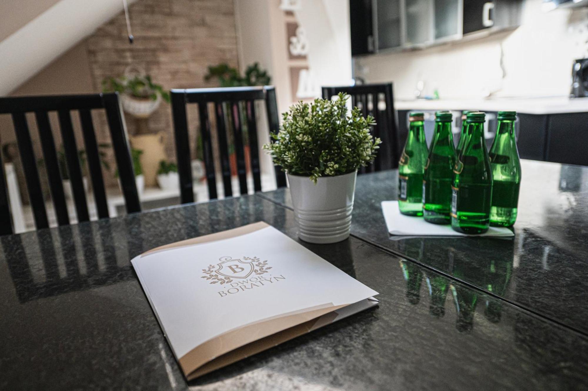 Dwor Boratyn Bed & Breakfast Ngoại thất bức ảnh