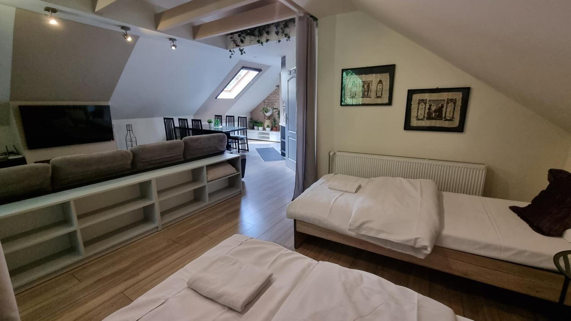 Dwor Boratyn Bed & Breakfast Ngoại thất bức ảnh