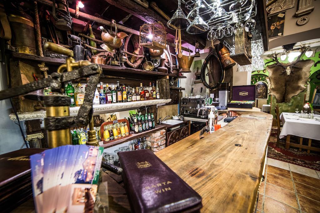 Dwor Boratyn Bed & Breakfast Ngoại thất bức ảnh